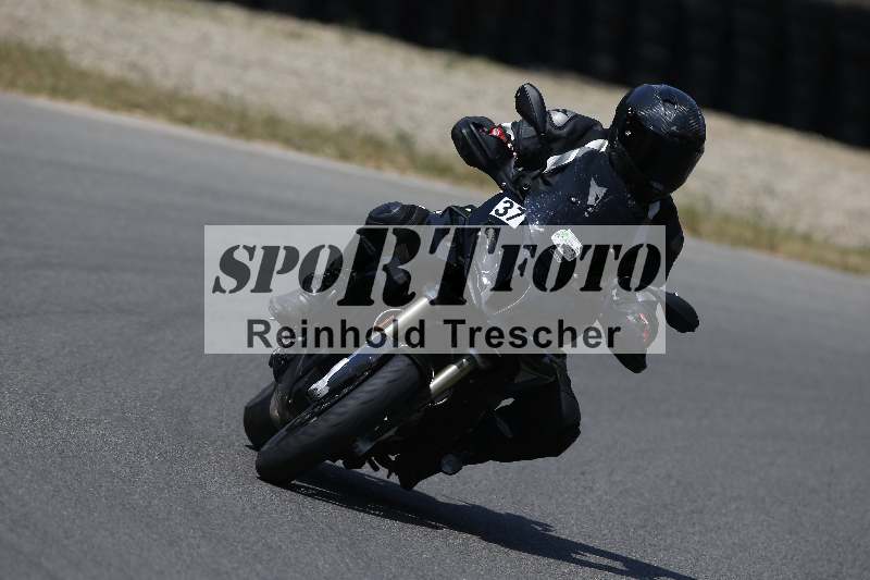 Archiv-2023/28 05.06.2023 Moto Club Anneau du Rhin/blanc-novice/37